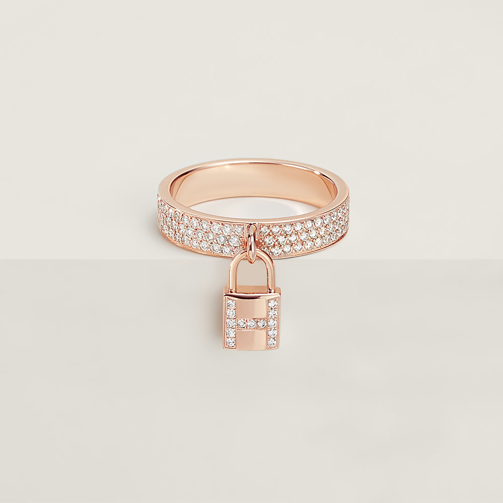 リング 《ケリー・クロシェット》 MM | Hermès - エルメス-公式サイト